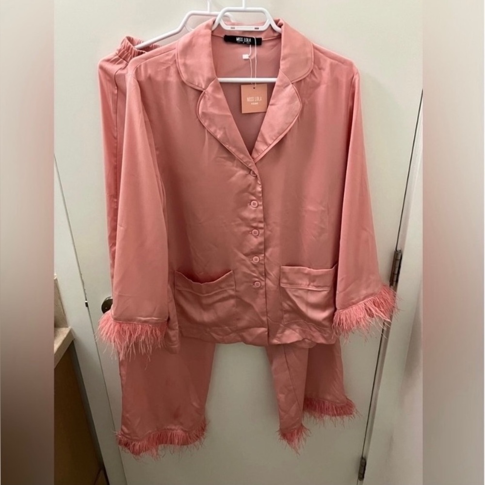 RARE miss Lola pink feather trim satin set NWT lounge set pajamas - Picture 3 of 5